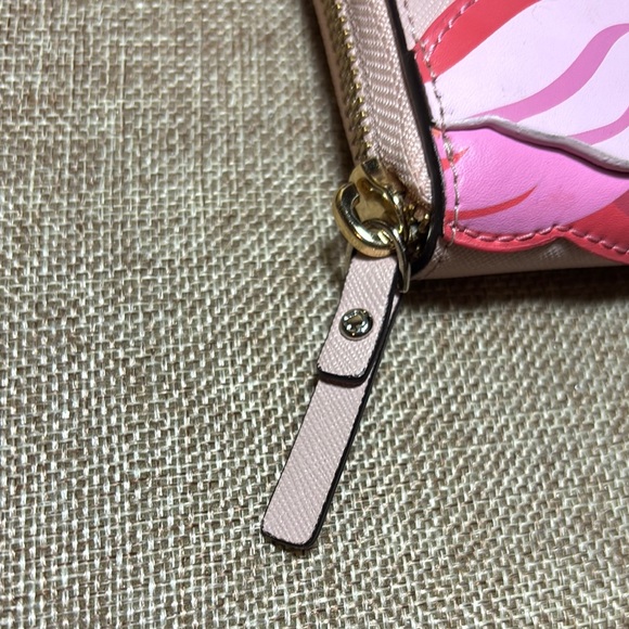 kate spade New York Pink Flamingos By The Pool Lacey Wallet 7.5”Lx4”Hx1.25”W - Picture 5 of 17
